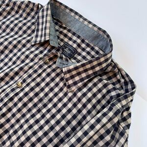 Men’s G.H. Bass Long Sleeved Shirt
Size XXL​